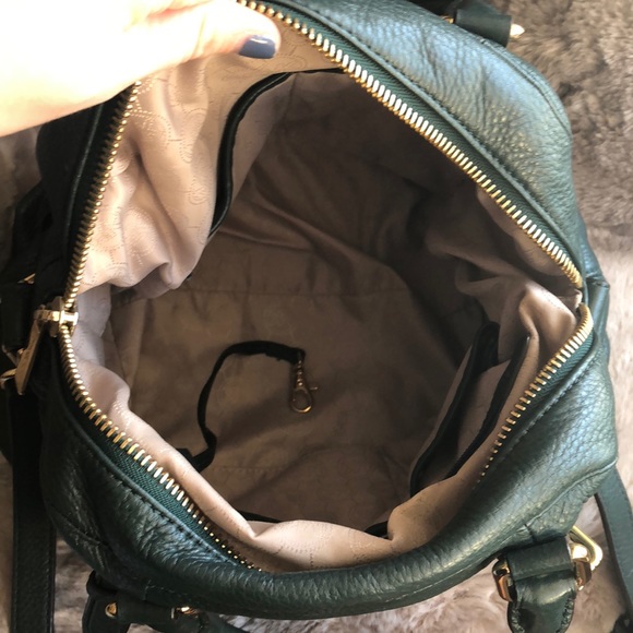 Michael Kors Green purse - Picture 3 of 4